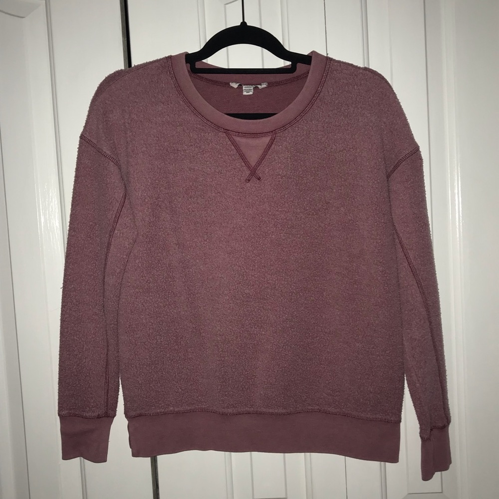 American Eagle Crew Neck